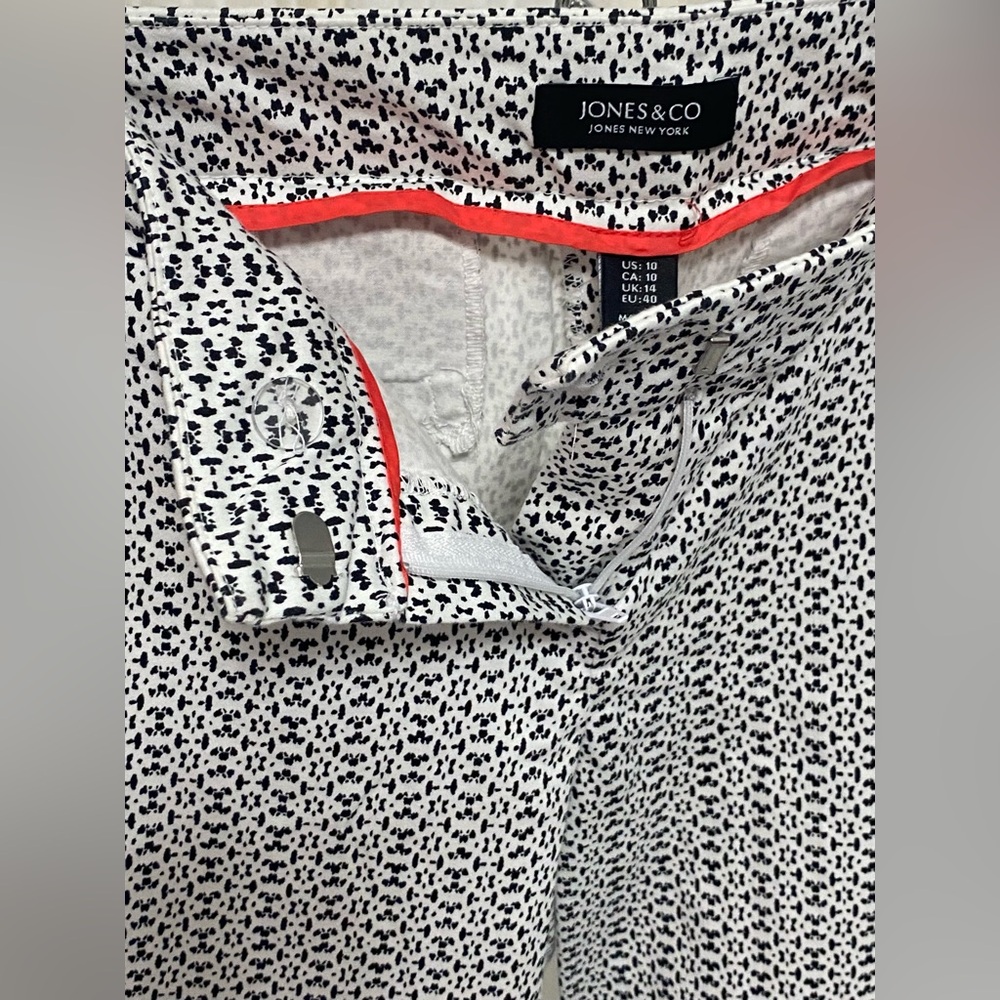 JNY Black & White Pants Size 10